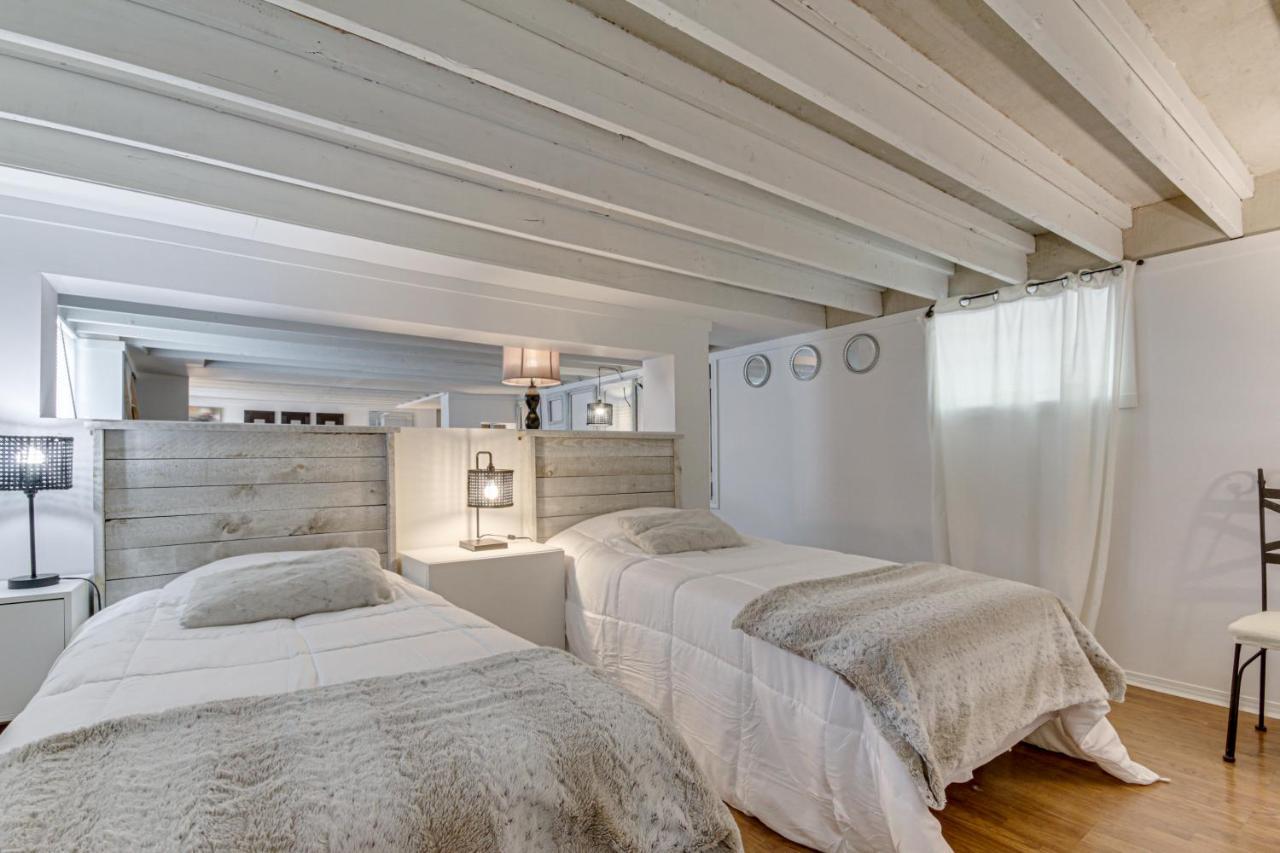 Le Petit Manoir Spa Et Vue Sur Riviere St Maurice Grandes Piles Exterior photo